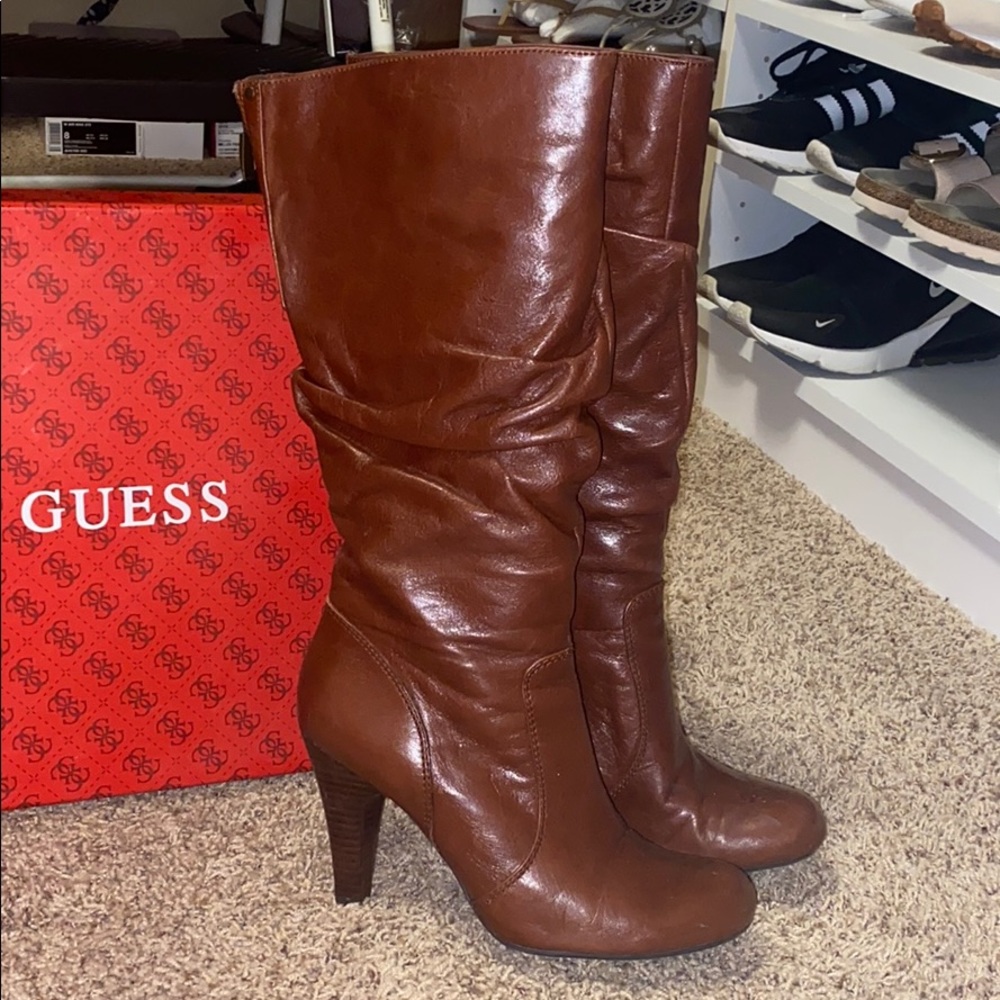 Women’s guess boots size 8￼